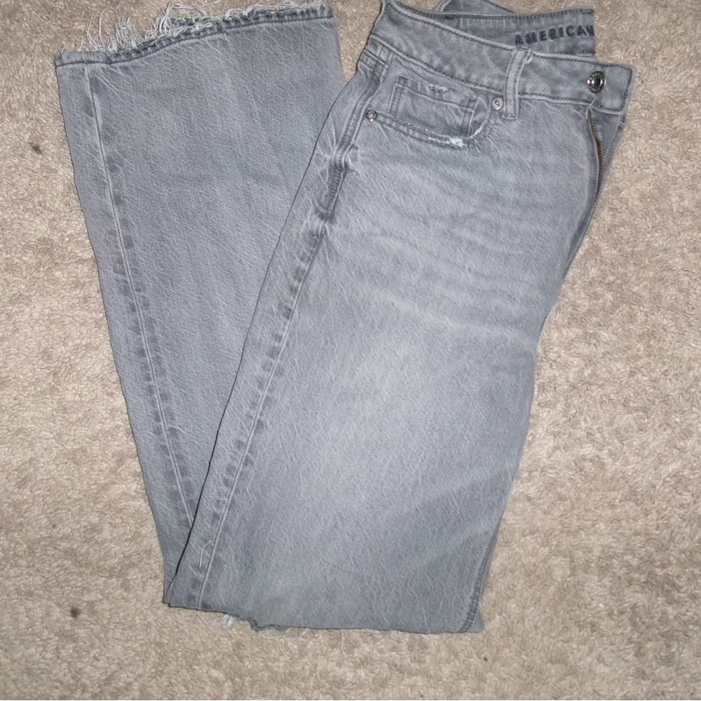 American Eagle Outfitters Women's Light Gray Straight Leg Jeans